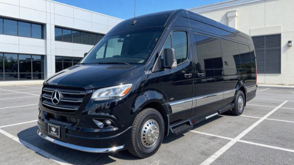 10 passenger sprinter van knoxville