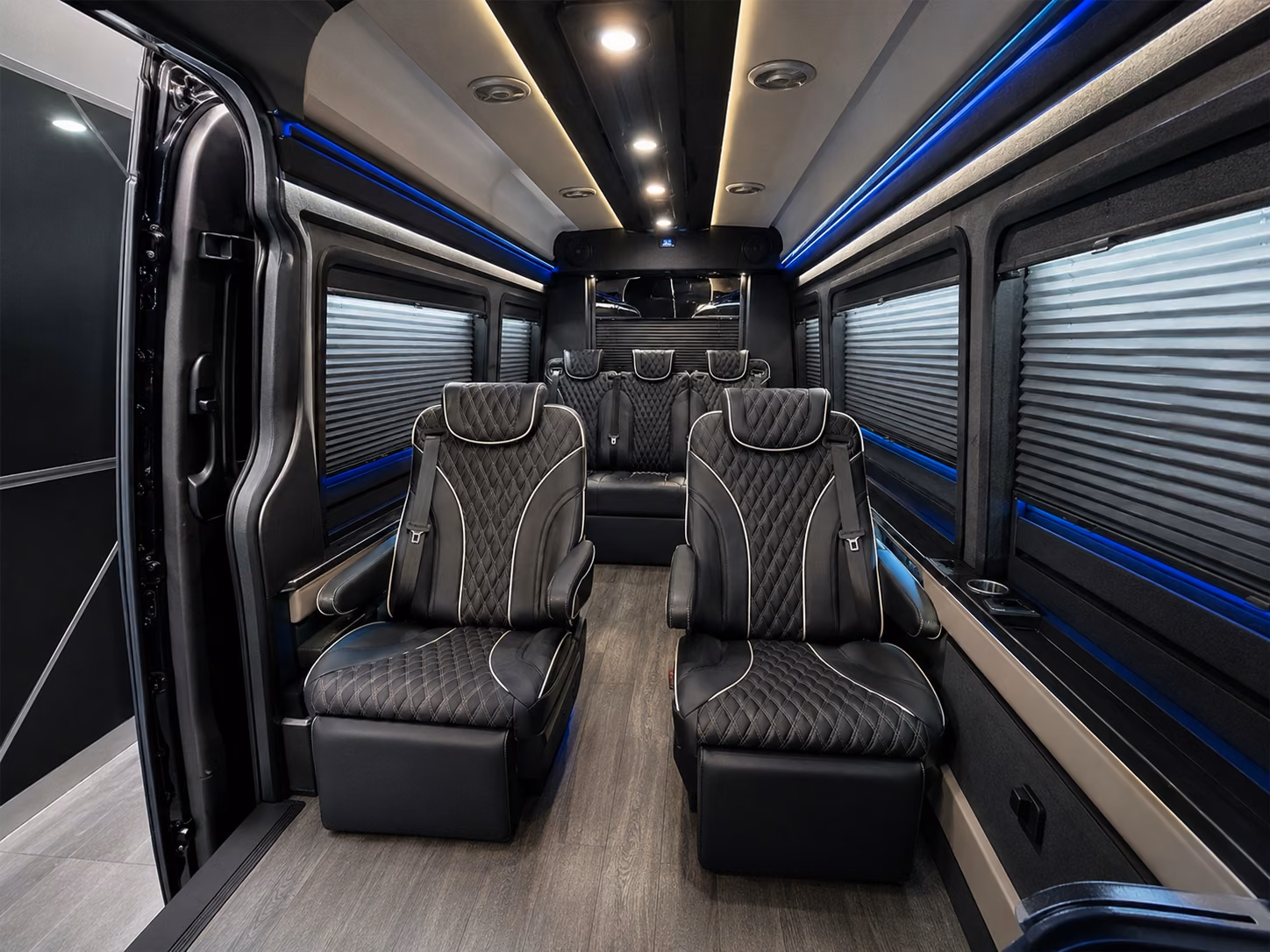 knoxville 8 passenger sprinter van interior