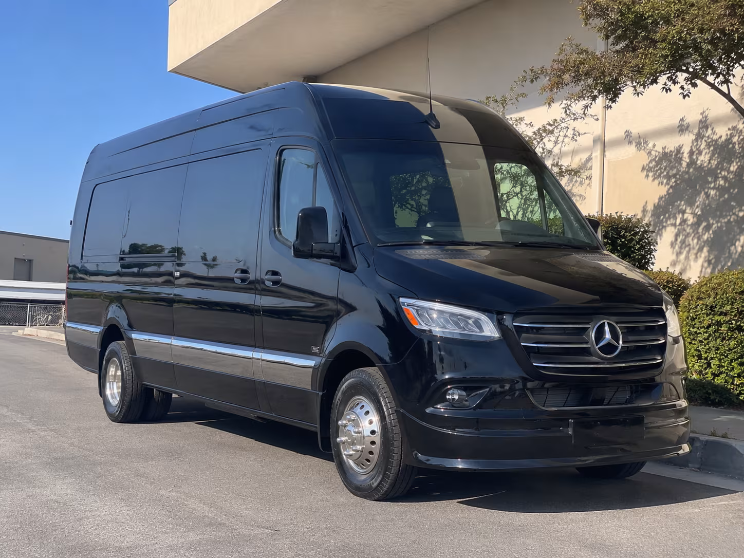 knoxville distillery sprinter van tours through tennessee craft spirits country